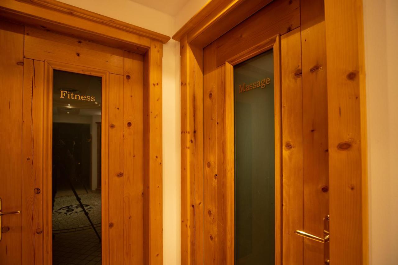 The Hotel - Himmlisch Wohlfuehlen イシュグル エクステリア 写真