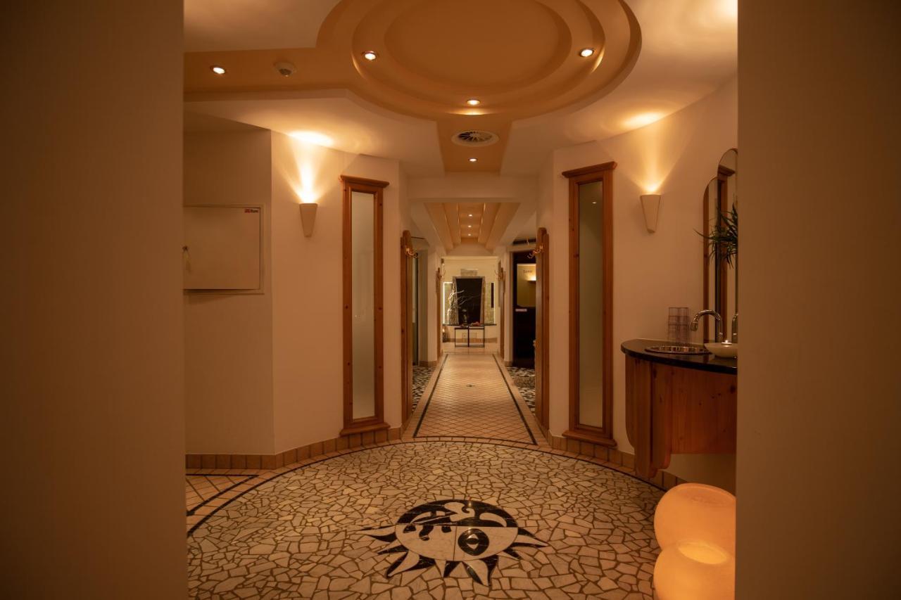 The Hotel - Himmlisch Wohlfuehlen イシュグル エクステリア 写真